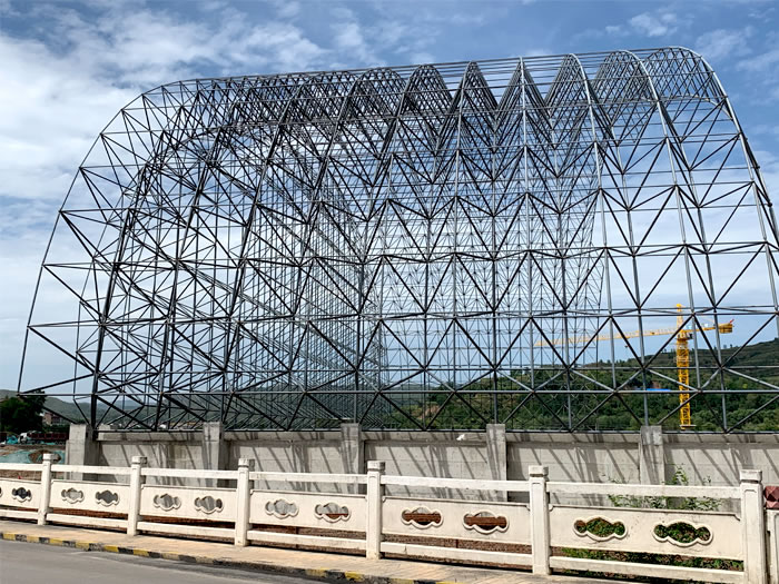 乌鲁木齐山寨矿储煤棚网架